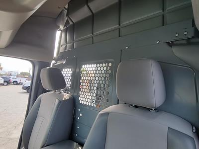 Used 2016 Nissan NV2500 - photo 1