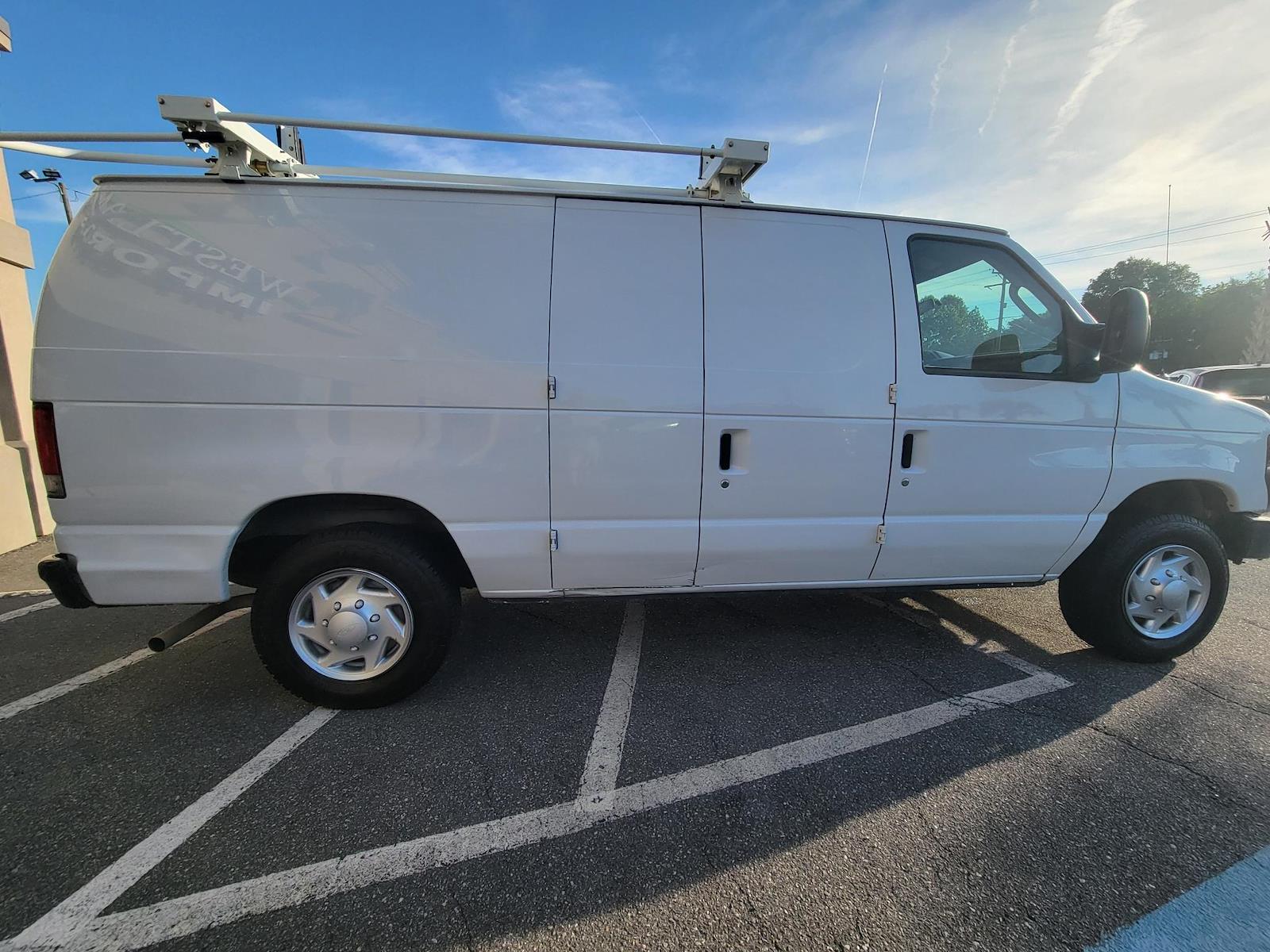 Used 2014 Ford E-150 - photo 15