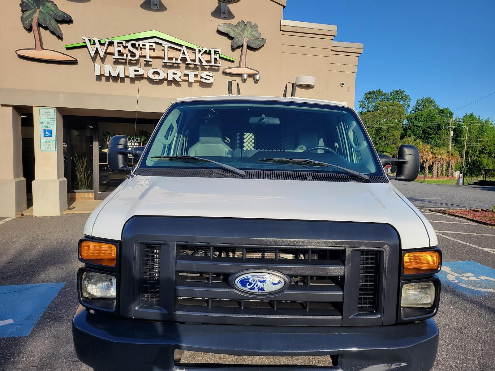 Used 2014 Ford E-150 - photo 8