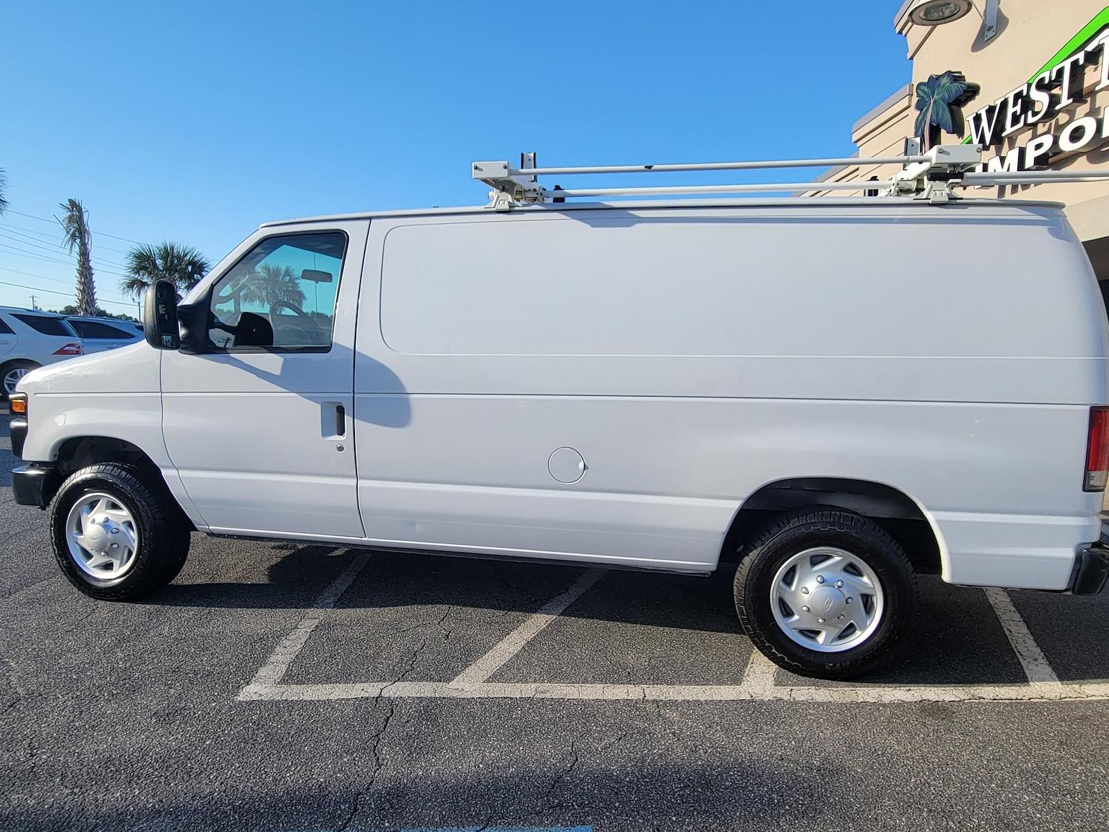 Used 2014 Ford E-150 - photo 12