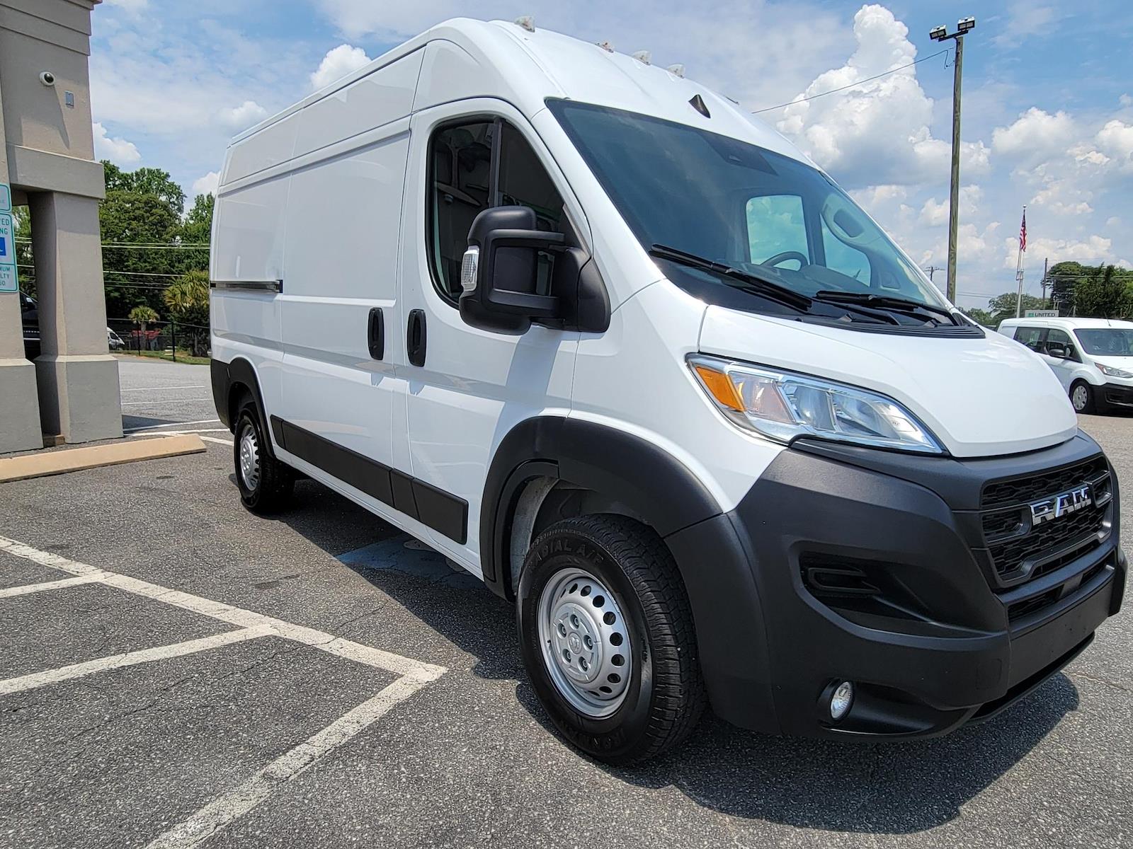 Used 2025 Ram ProMaster 2500 - photo 2
