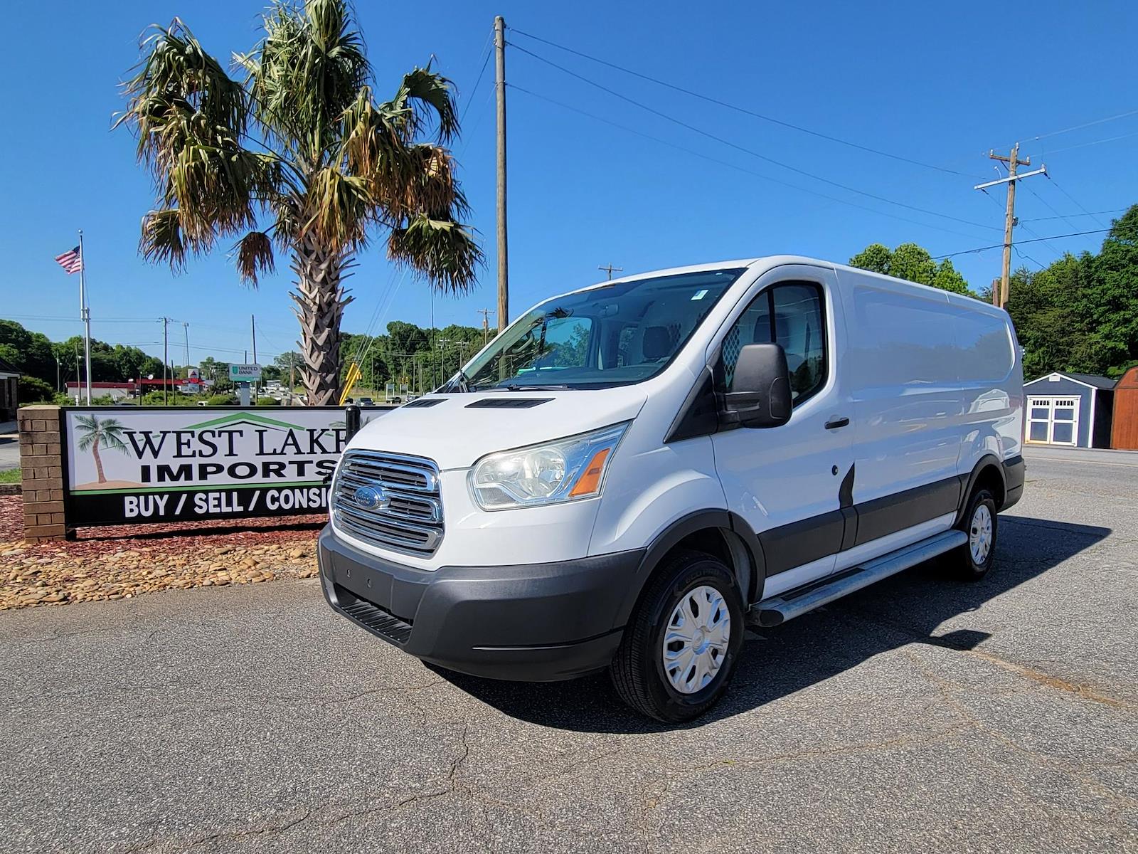 Used 2015 Ford Transit 250 - photo 1