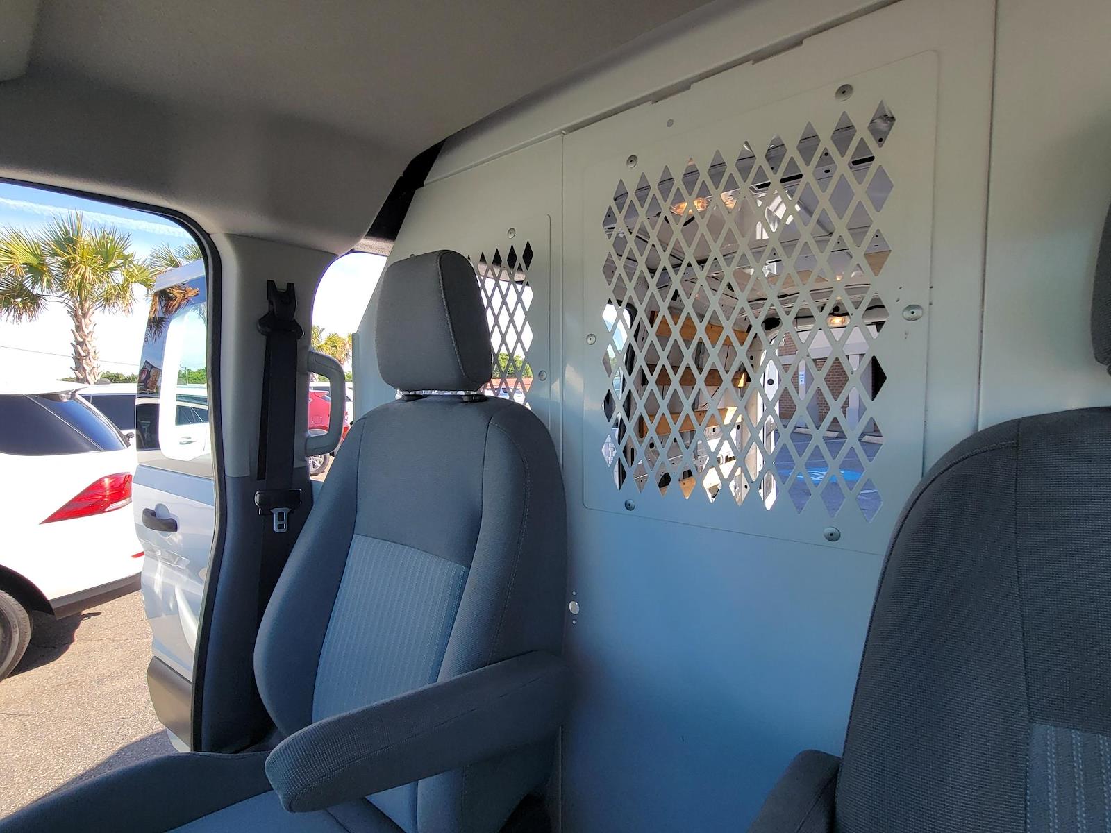 Used 2015 Ford Transit 250 - photo 31