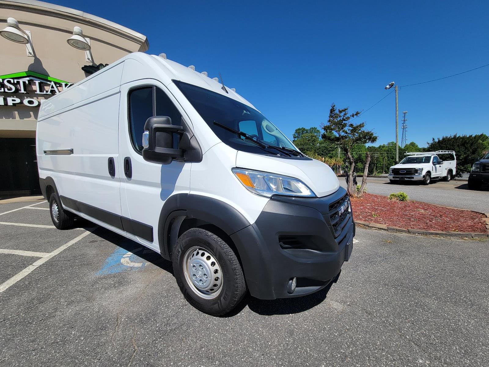 Used 2025 Ram ProMaster 2500 - photo 2