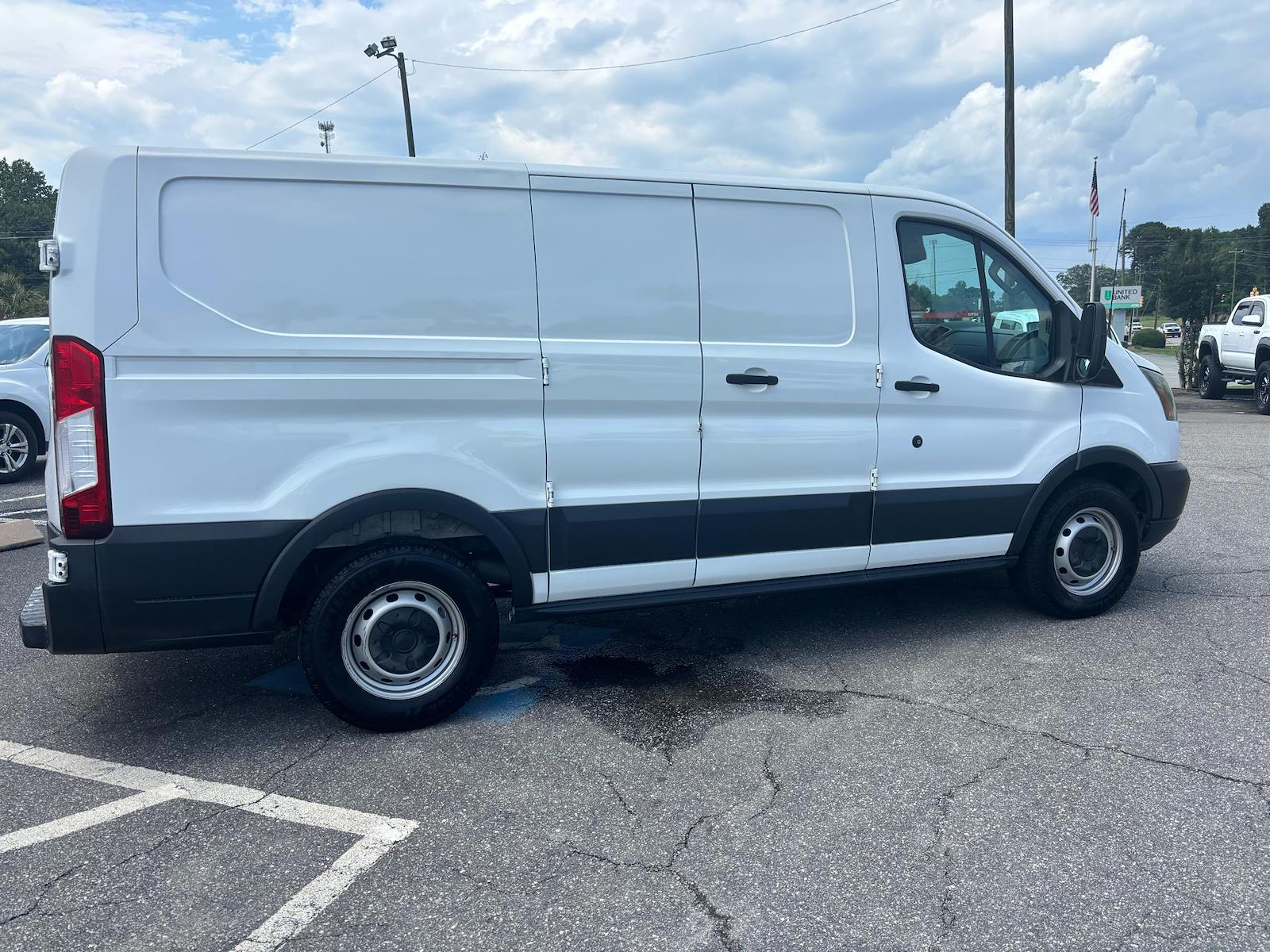 Used 2016 Ford Transit 150 - photo 21
