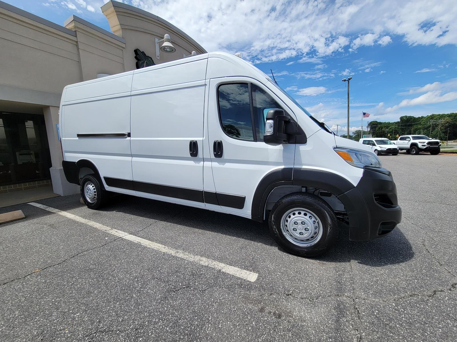 Used 2024 Ram ProMaster 2500 - photo 6