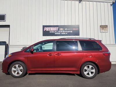 2020 Toyota Sienna FWD Minivan for sale #G5180B - photo 2