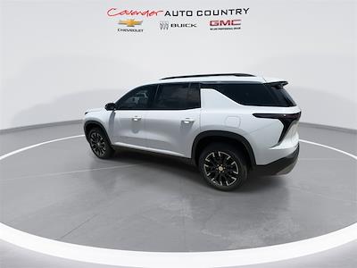 2025 Chevrolet Traverse FWD SUV for sale #SJ293113 - photo 2