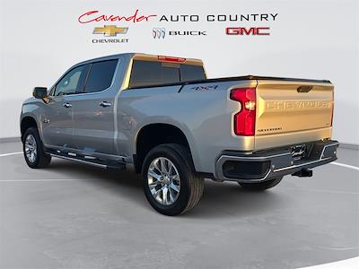 2019 Chevrolet Silverado 1500 Crew Cab 4WD Pickup for sale #KZ208124 - photo 2