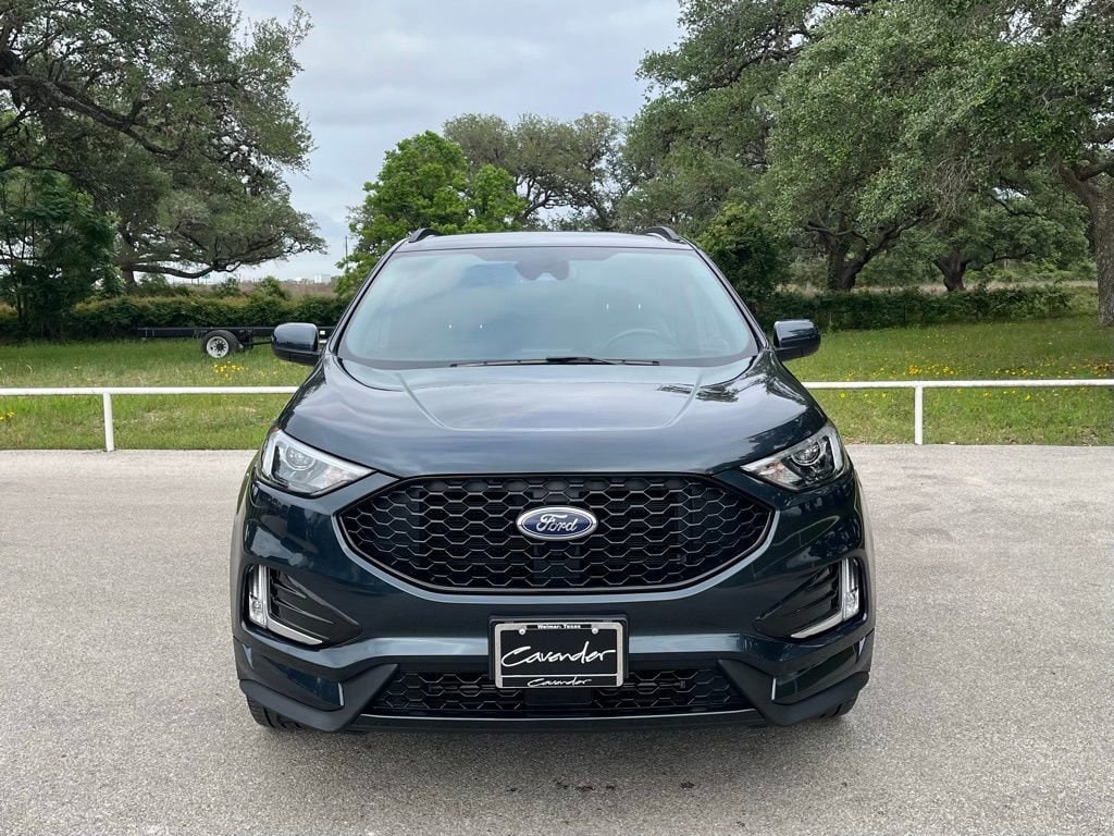Used 2023 Ford Edge - photo 2