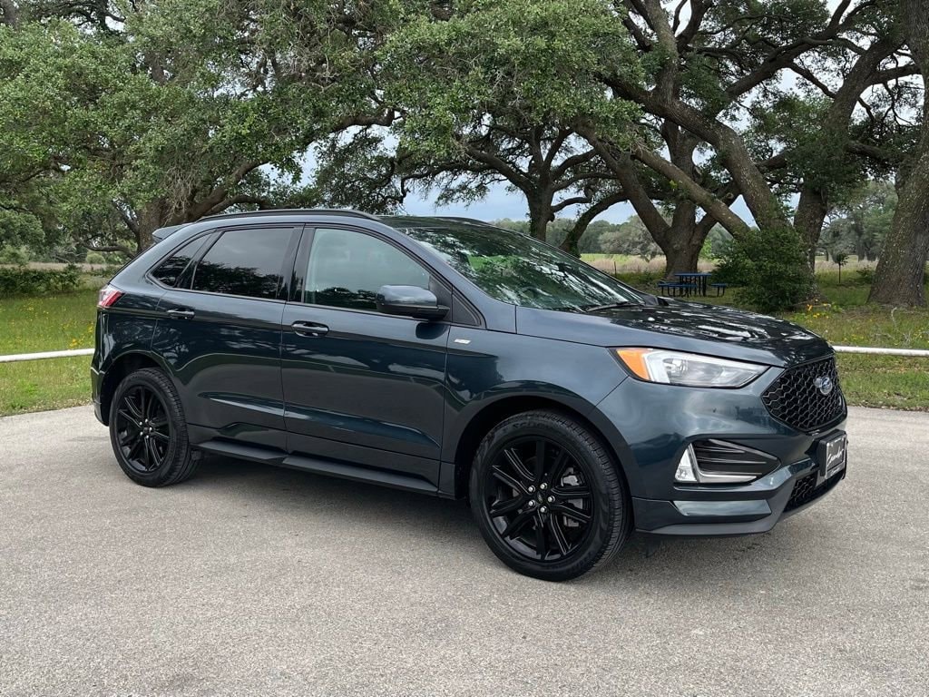 Used 2023 Ford Edge - photo 5