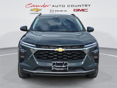 Used 2025 Chevrolet Trax - photo 1