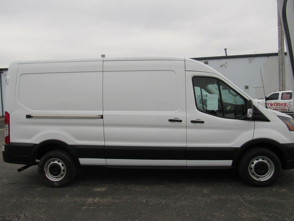 Used 2023 Ford Transit 250 - photo 8