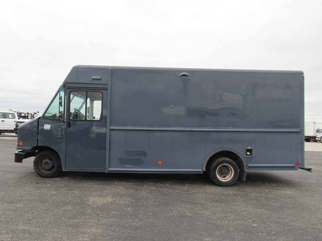 Used 2019 Ford E-450 - photo 6
