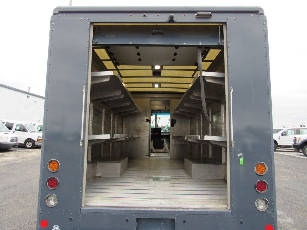 Used 2019 Ford E-450 - photo 19