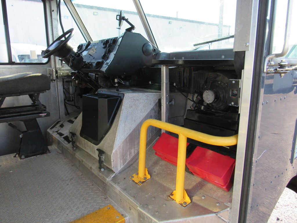 Used 2019 Ford E-450 - photo 15