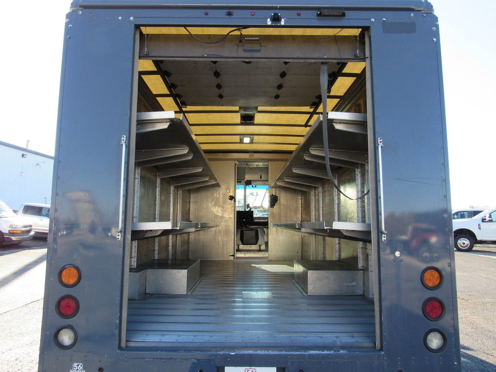 Used 2019 Ford E-450 - photo 19