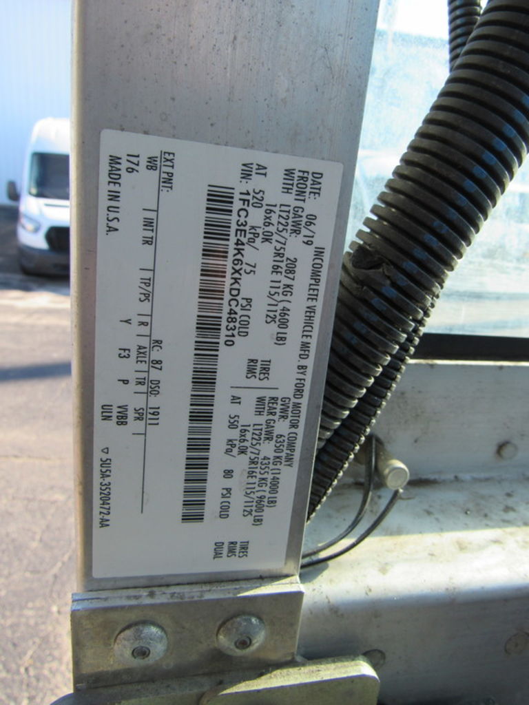 Used 2019 Ford E-450 - photo 26