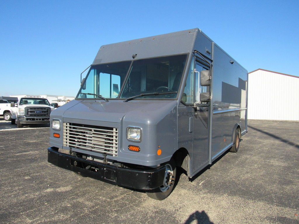 Used 2019 Ford E-450 - photo 11