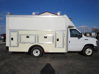 Used 2023 Ford E-350 - photo 1