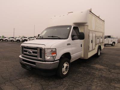 Used 2023 Ford E-450 - photo 1