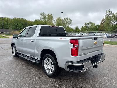 2022 Chevrolet Silverado 1500 Crew Cab 4x4 Pickup for sale #24W2383A - photo 2