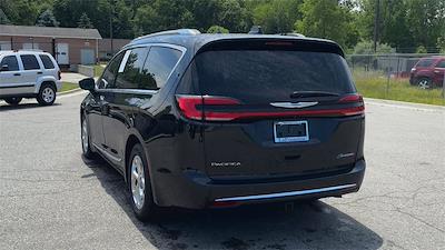 2021 Chrysler Pacifica FWD Minivan for sale #25W1236A - photo 2