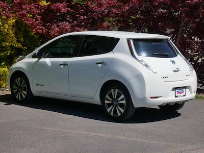 2016 Nissan LEAF FWD Hatchback for sale #2401041A - photo 2