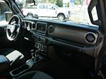 2021 Jeep Gladiator Crew Cab 4WD Pickup for sale #2500076B - photo 27