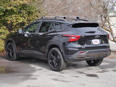 Used 2025 Chevrolet Trax - photo 1