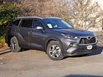Used 2022 Toyota Highlander XLE for sale #2500798A - photo 34
