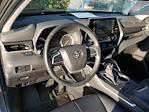 Used 2022 Toyota Highlander XLE for sale #2500798A - photo 4