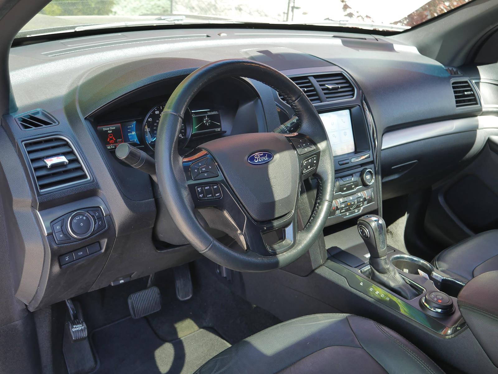 Used 2018 Ford Explorer - photo 5