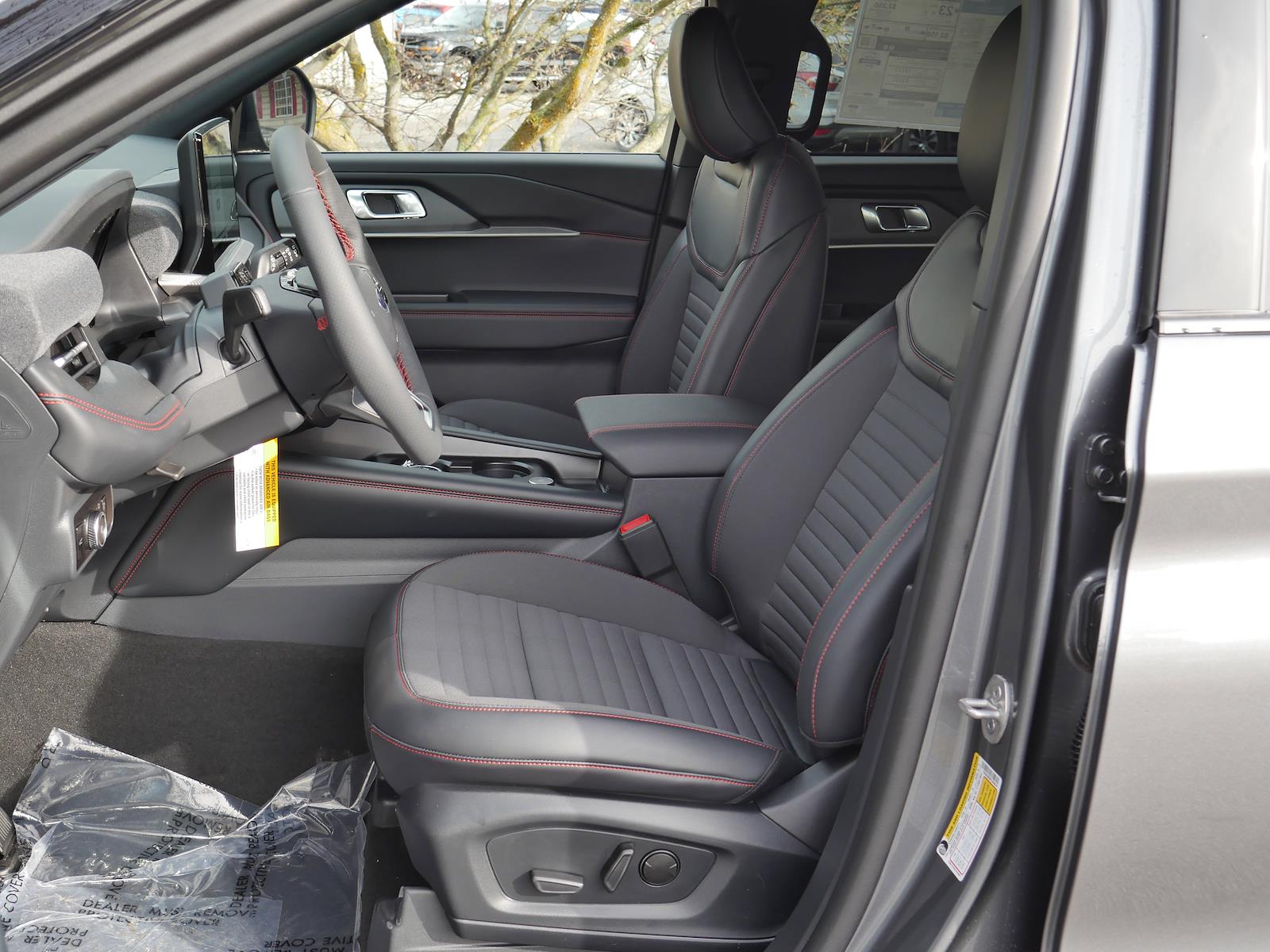 New 2026 Ford Explorer - photo 5