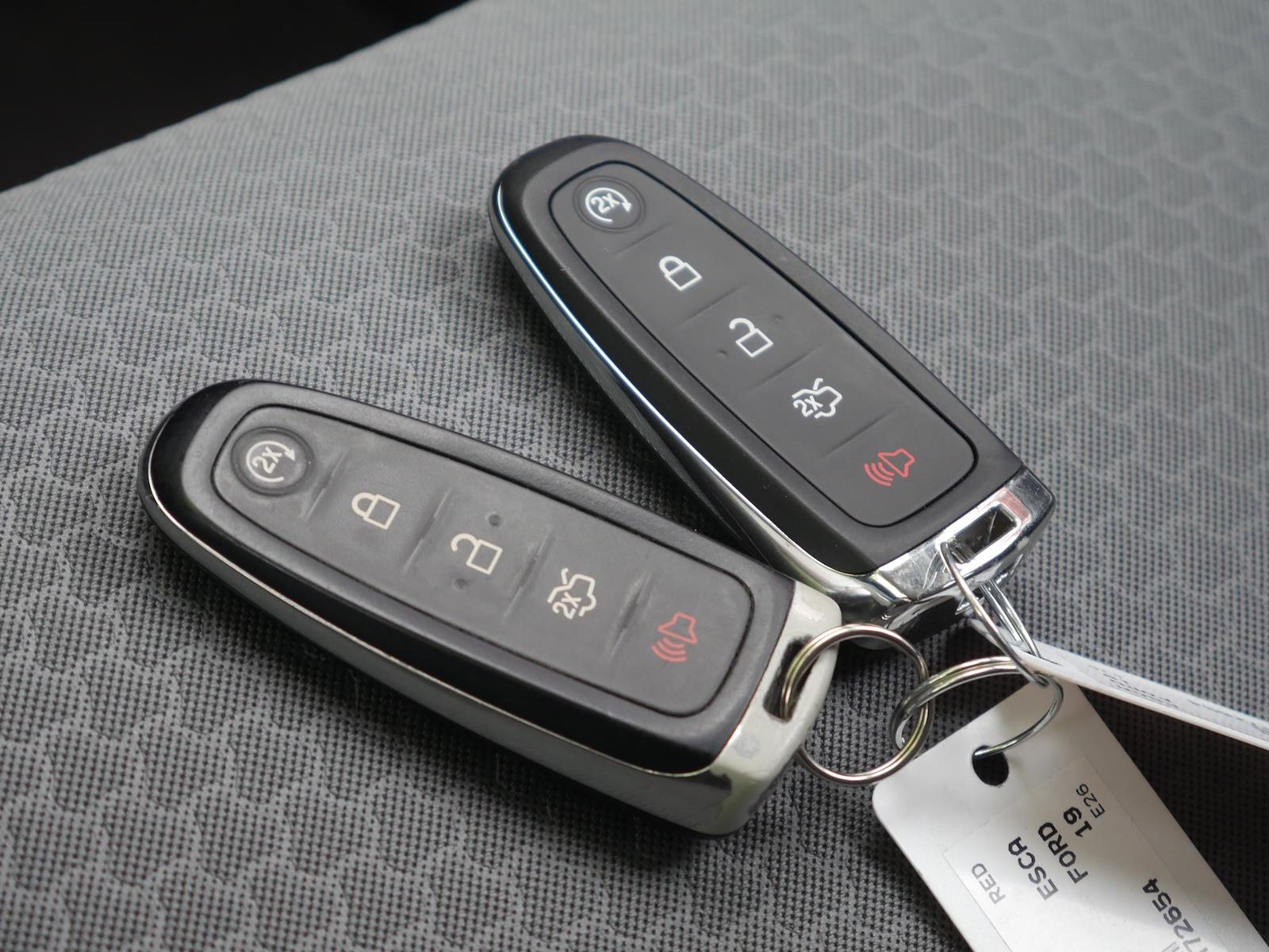 Used 2019 Ford Escape - photo 31