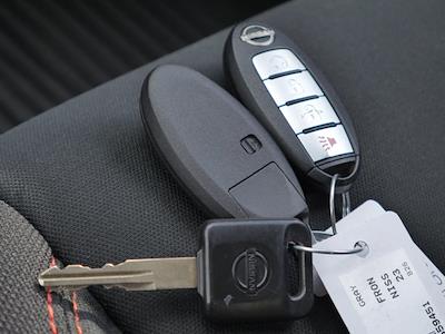 Used 2023 Nissan Frontier - photo 1