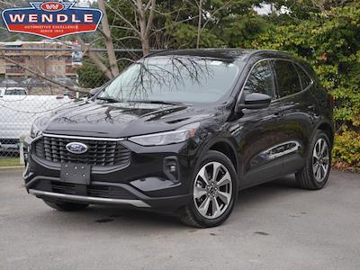 Used 2025 Ford Escape - photo 1