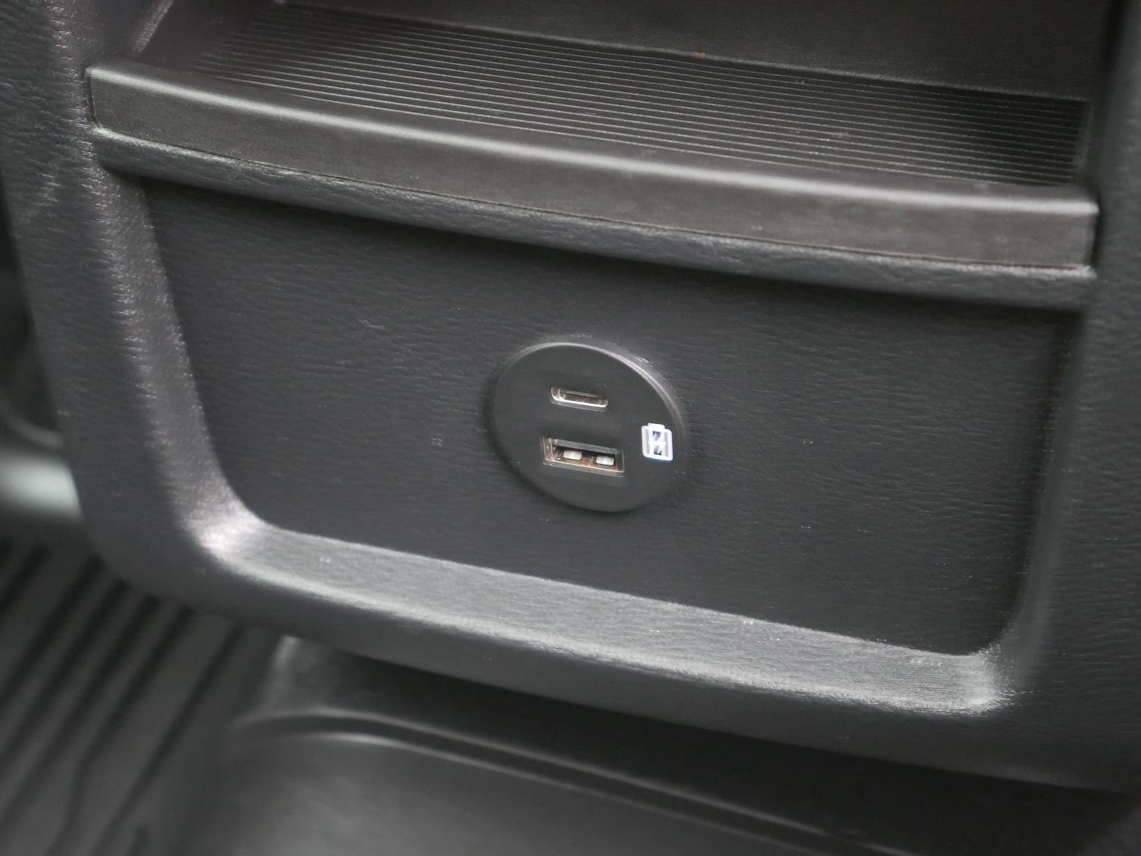 Used 2022 Ford Edge - photo 31