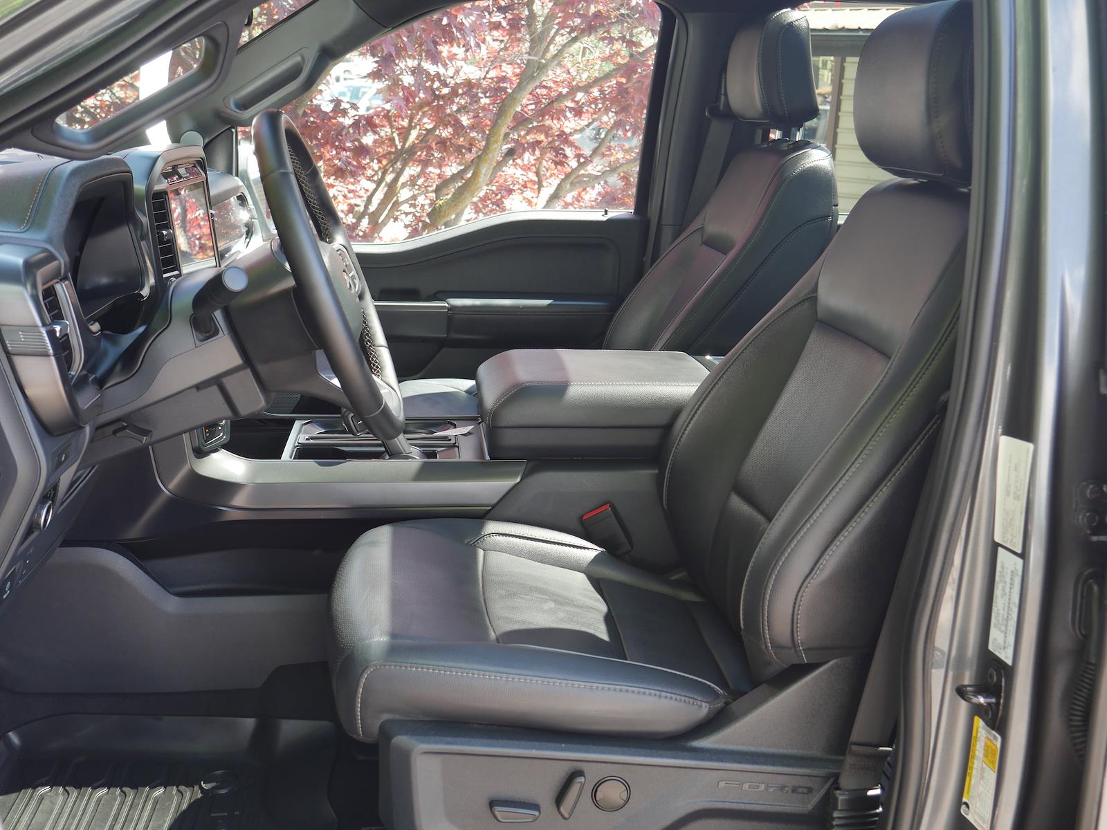 Used 2025 Ford F-150 - photo 5