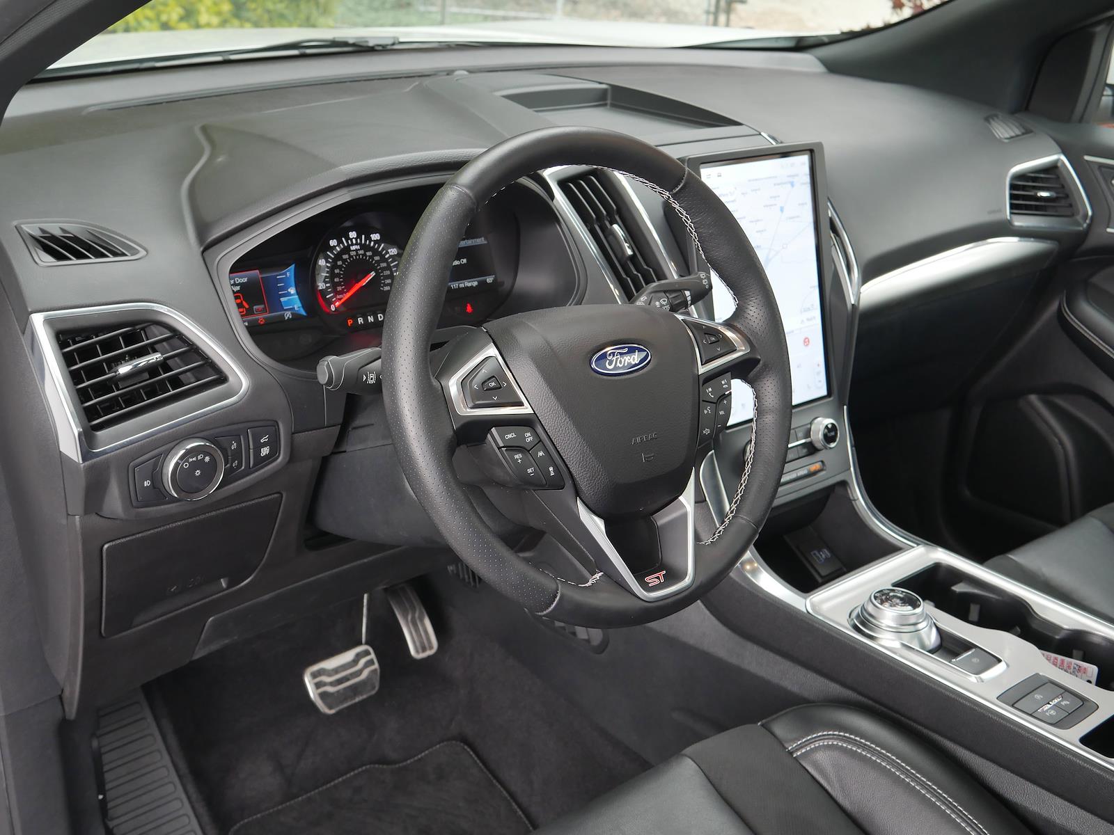 Used 2022 Ford Edge - photo 5