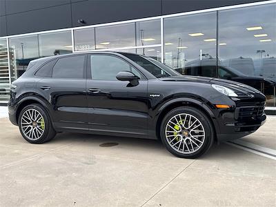 Used 2021 Porsche Cayenne Base AWD SUV for sale #SU1010 - photo 2