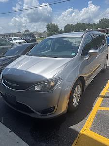 2017 Chrysler Pacifica FWD Minivan for sale #CB540734 - photo 1
