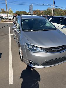 2017 Chrysler Pacifica FWD Minivan for sale #CB835436 - photo 1