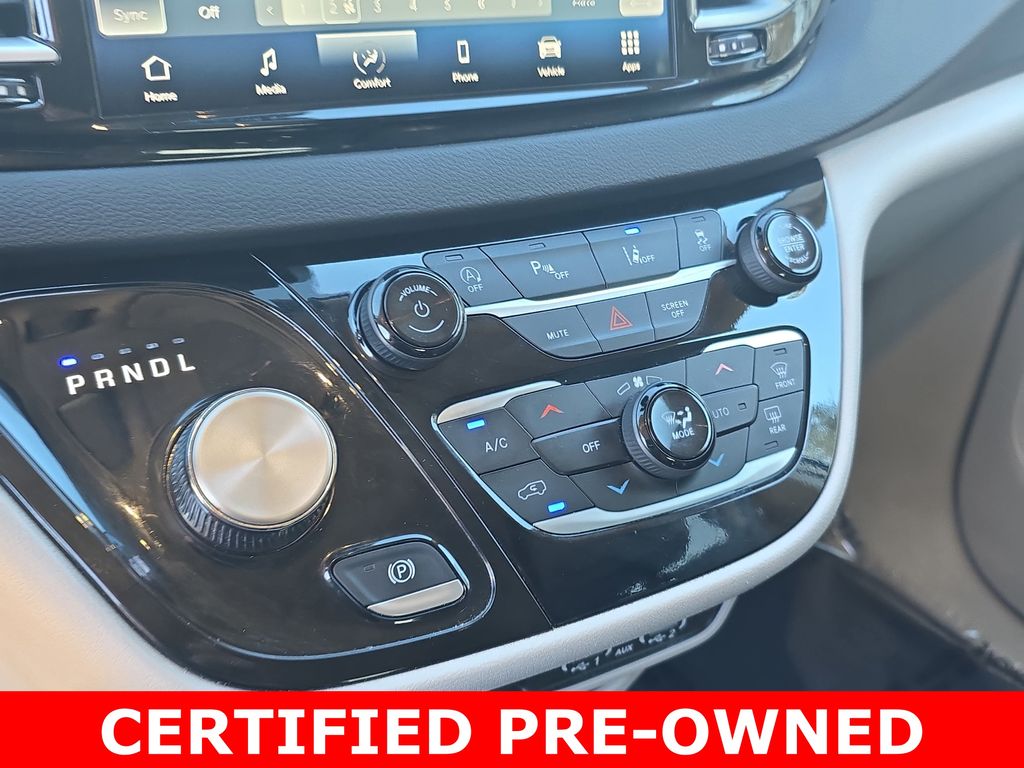Used 2024 Chrysler Pacifica - photo 25