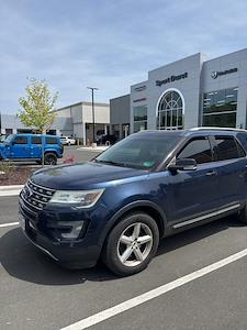 Used 2016 Ford Explorer - photo 2