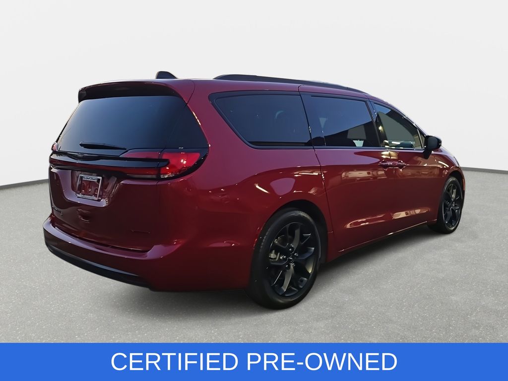 Used 2025 Chrysler Pacifica - photo 7