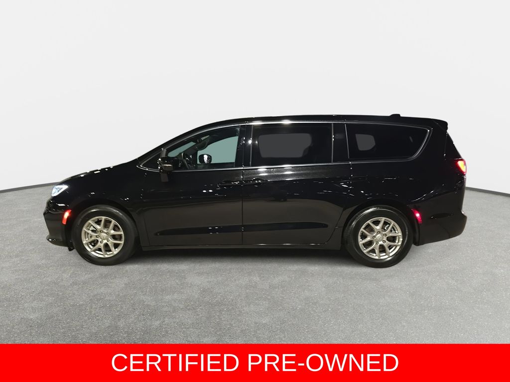 Used 2025 Chrysler Pacifica - photo 10