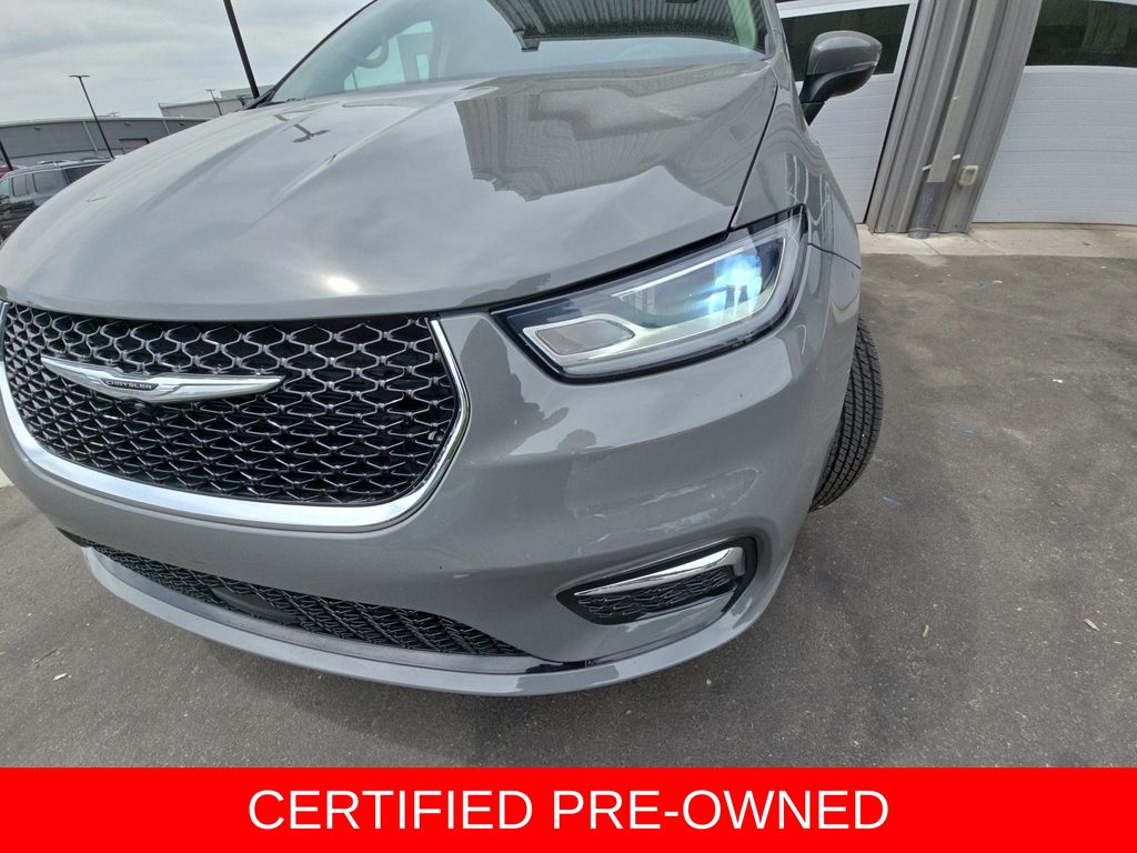 Used 2023 Chrysler Pacifica - photo 34