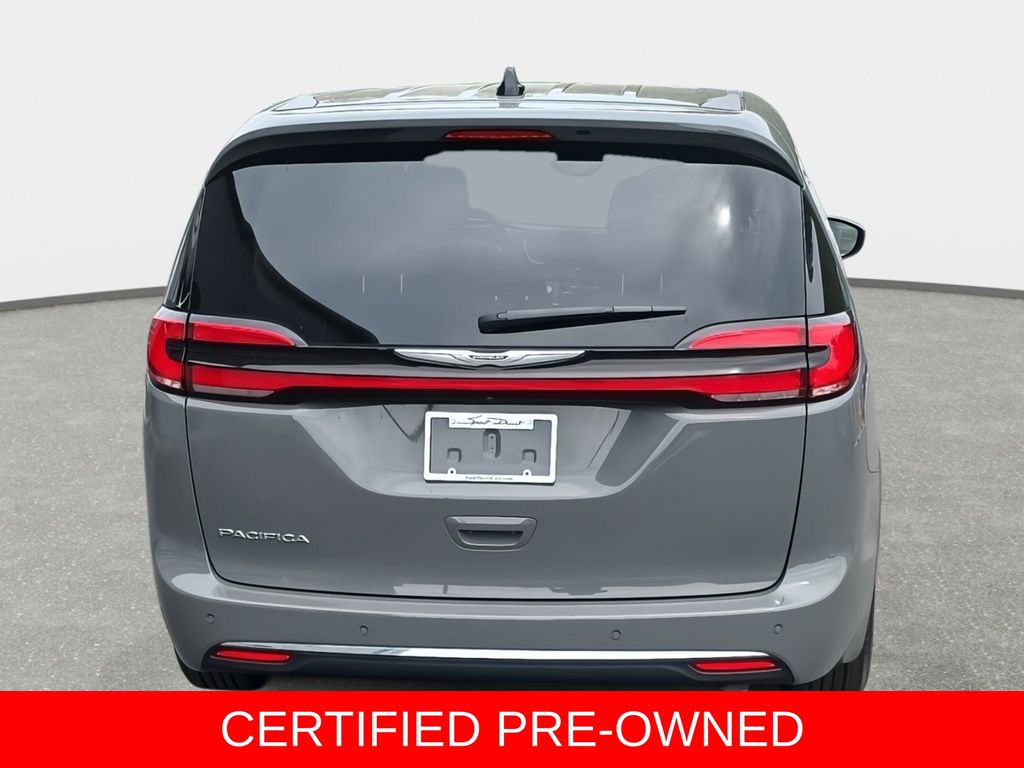 Used 2023 Chrysler Pacifica - photo 8