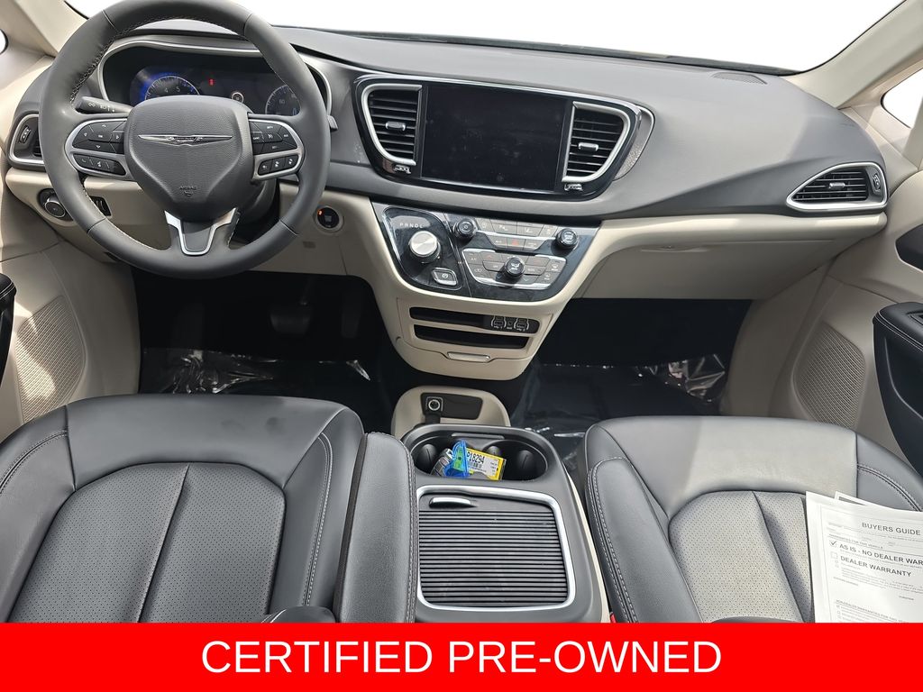 Used 2023 Chrysler Pacifica - photo 11